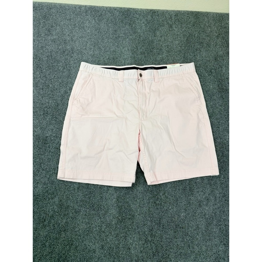 NWT St Johns Bay Men's Shorts Above Knee Pink 9" Inseam Flat Front Size 44